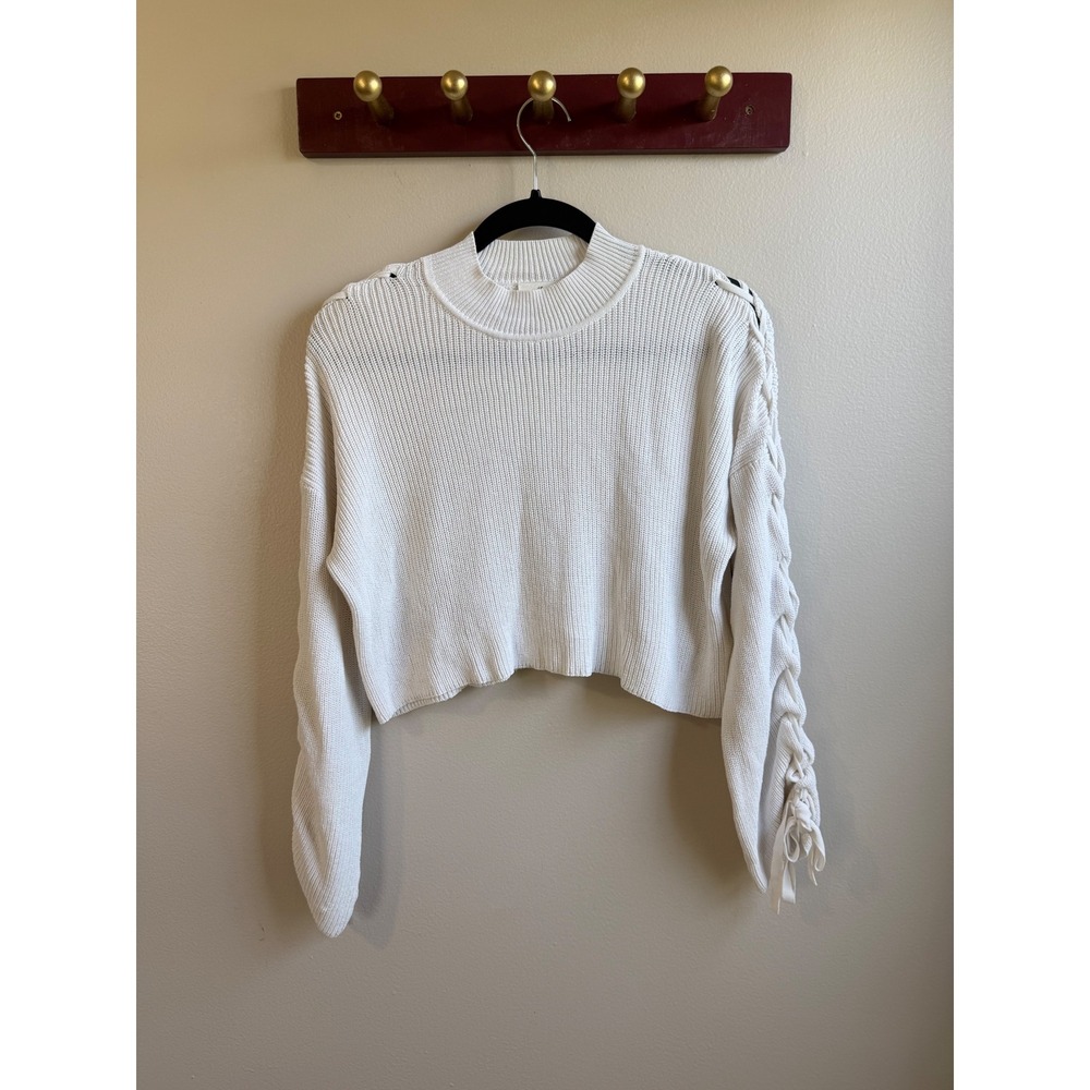 Wilfred Aritzia White Lace Up Sleeve Cropped Knit Sweater XS